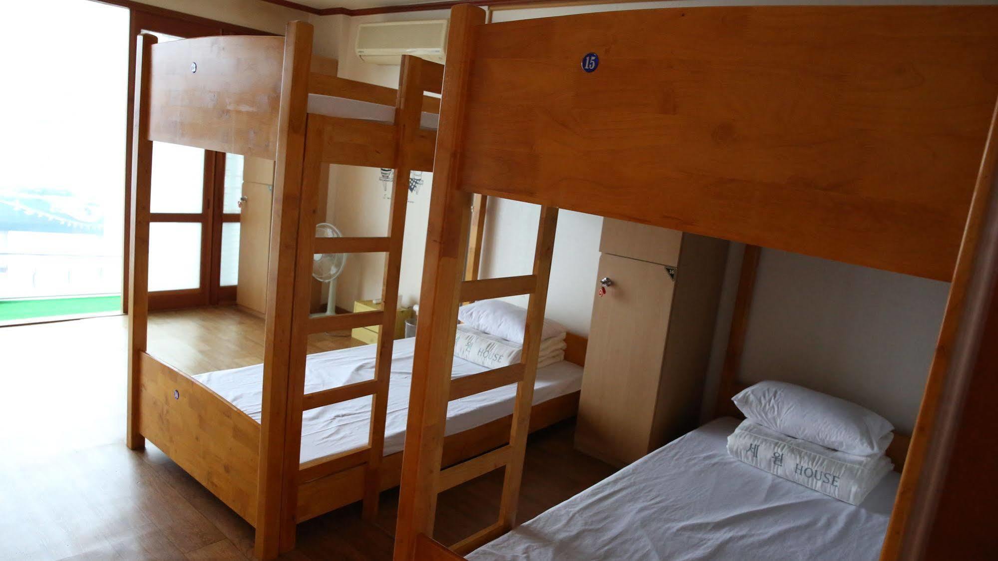 Yes Guesthouse Puszan Kültér fotó